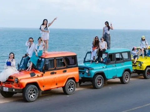 Khách Hà Nội kể trải nghiệm 'thót tim' ở Mũi Né, mê tít món đặc sản thơm ngon