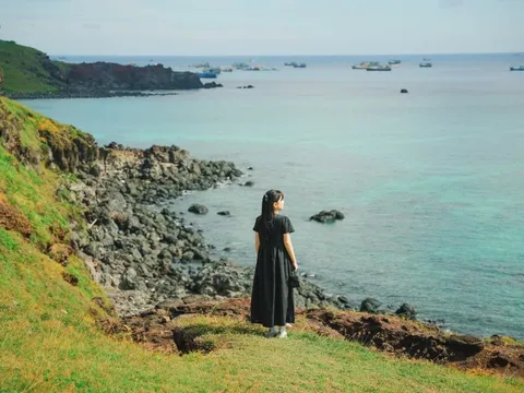 Gọi 10 cuộc không đặt được khách sạn ở Phú Quý dịp 30/4