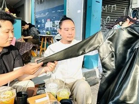 NTK Võ Việt Chung tư vấn nghệ thuật phim về Lãnh Mỹ A