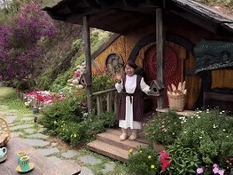 Khách Anh tới 'ngôi làng người tí hon' ở Việt Nam, như lạc vào thế giới cổ tích