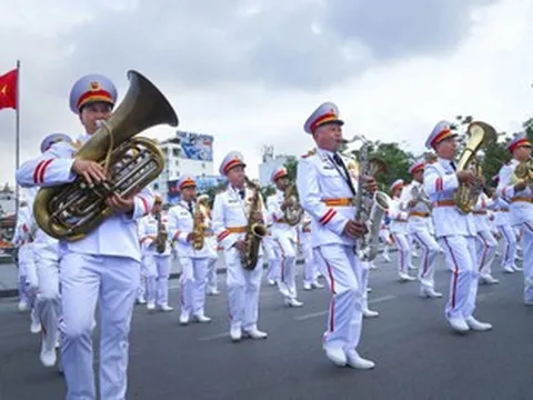 Nhiều hoạt động đặc sắc khai màn Lễ hội Hoa Phượng Đỏ 2026