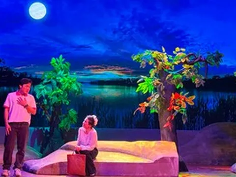 "Cung đàn nước mắt" trở lại sân khấu