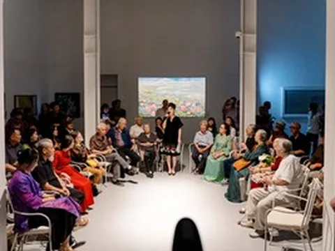 Những người lưu giữ thời gian