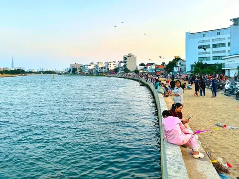 Khuyến cáo không hóng gió, check-in ở 'biển Gò Vấp thu nhỏ'