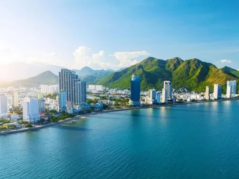 Lợi thế của Nha Trang khi thu hút tệp khách 'đi đông, chi nhiều'