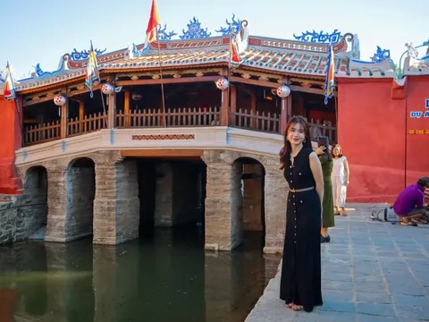 Nơi được báo ngoại ca ngợi đẹp nhất Việt Nam