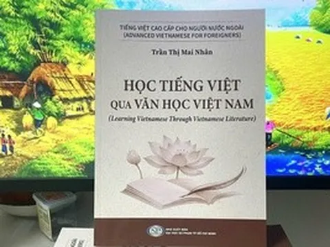 Mở cánh cửa đi vào tâm hồn Việt