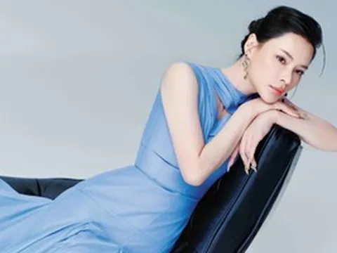 Người đẹp từng "mất tích" khỏi showbiz 12 năm tái xuất với tạo hình gây bất ngờ
