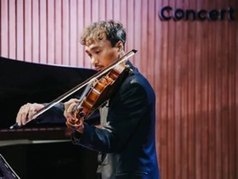 Chờ đợi đêm nhạc Tchaikovsky, Mussorgsky và Bartok