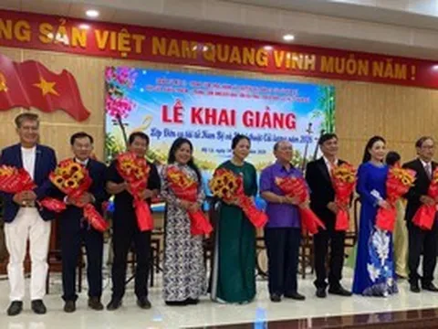 Hội Sân khấu TP HCM gieo mầm đờn ca tài tử từ cơ sở