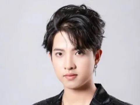 Trịnh Gia Khang và Mini show "Dấu ấn chàng trai si tình", ca sĩ Bích Thủy hỗ trợ hết mình