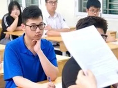 Dự đoán biến động điểm chuẩn 5 tổ hợp A00, A01, B00, C00, D01