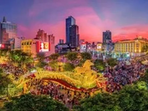 Những khoảnh khắc đẹp của thành phố 50 năm mang tên Bác