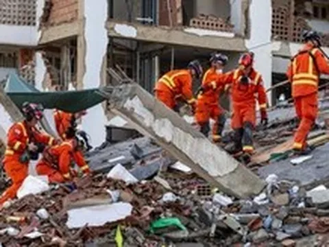 Nhà xác quá tải, Venezuela chật vật giải quyết hàng ngàn thi thể nạn nhân động đất