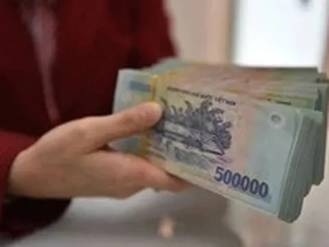Từ 15-8, vay ngân hàng đến 400 triệu không phải chứng minh tài chính