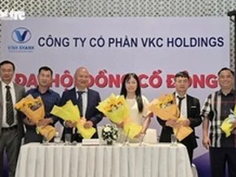 Chủ tịch công ty muốn tăng thù lao thành viên hội đồng quản trị vì ‘không đủ tiền vé máy bay’