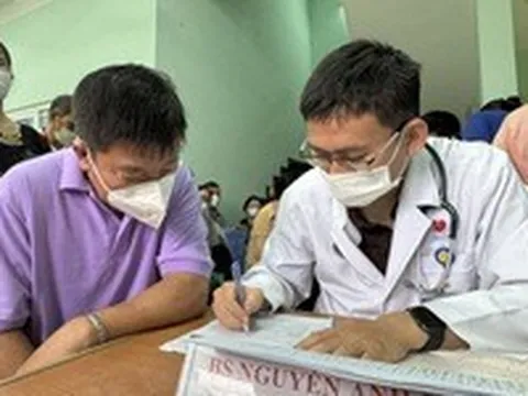Giám đốc Sở Y tế TP.HCM: 'Thời gian khám sức khỏe toàn dân không còn nhiều, cần tăng tốc'