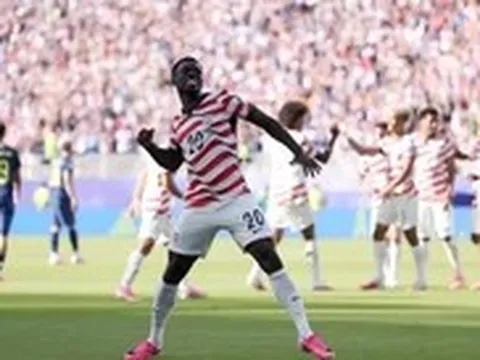 Tiền đạo tuyển Mỹ Balogun được xóa thẻ đỏ, ông Trump phấn khích nói 'FIFA đã làm điều đúng đắn'