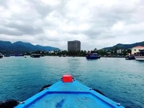 Nghỉ học 'trung tâm quốc tế', làm sao vào được trường học chương trình giáo dục Việt Nam?