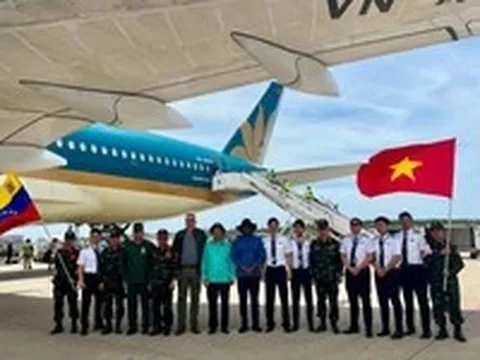 Chuyến bay đặc biệt tới Venezuela: Cuộc chạy đua chưa từng có với thời gian