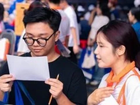 Điểm sàn Trường đại học Tài nguyên và Môi trường TP.HCM và HUFLIT năm 2026 từ 15-21