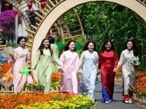 TP.HCM làm gì để gần 3,5 triệu thanh niên yên tâm lập gia đình, sinh con?