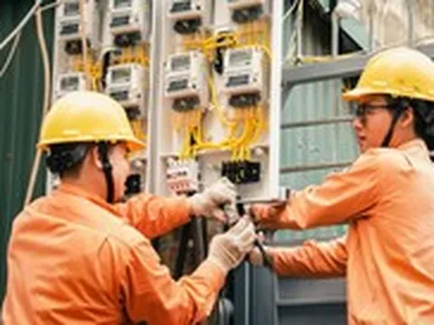 Vì sao dùng điện không có nhiều thay đổi mà hóa đơn tiền điện lại tăng gấp đôi, gấp ba?