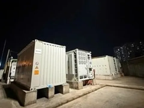 EVN lắp đặt loạt pin lưu trữ BESS quy mô lớn, 'cấp cứu' hệ thống điện lúc nguy cấp