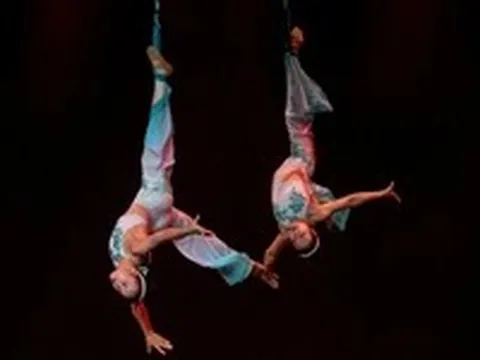 ‘Kỳ quan sân khấu’ Đất nước thiên hùng ca chính thức cập bến Vinpearl Theatre