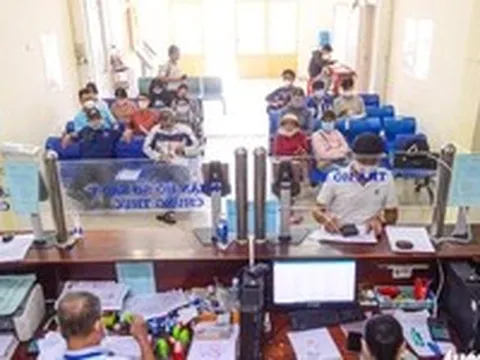 Tin tức sáng 11-7: Chính phủ quy định trường hợp xem xét miễn nhiệm viên chức quản lý