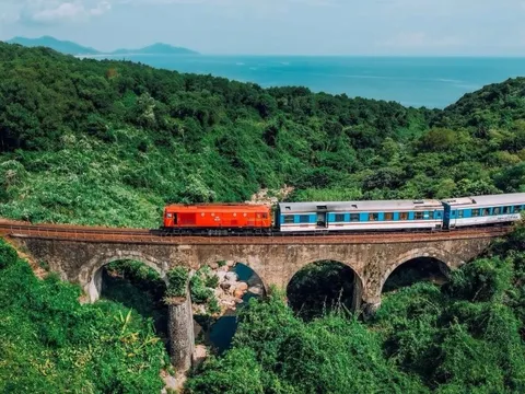 Sắp có chuyến tàu 4 tiếng đi xuyên di sản Huế - Phong Nha