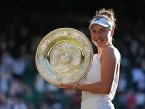 Noskova tưởng nhớ người mẹ đã mất bằng chức vô địch Wimbledon