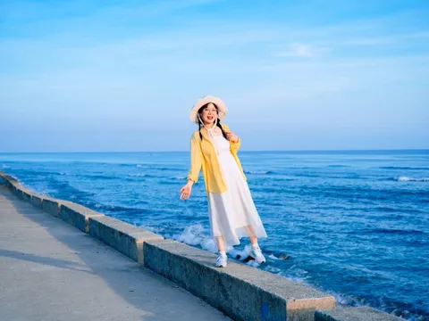 Tôi mang 12 triệu đồng 12 ngày du lịch 7 vùng biển Việt Nam