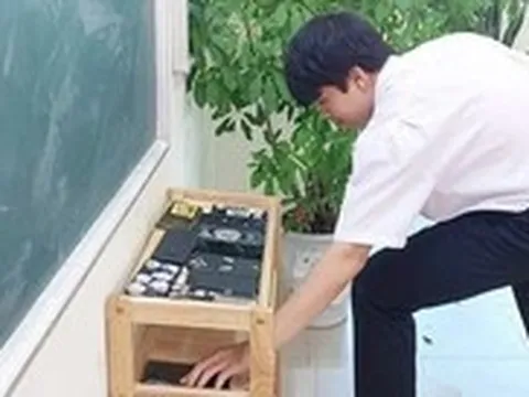 Địa phương đầu tiên ra quy định quản lý điện thoại, mạng xã hội với học sinh dưới 16 tuổi