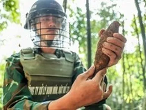 Đi cùng những chiến sĩ quả cảm rà phá bom mìn ở mặt trận Vị Xuyên