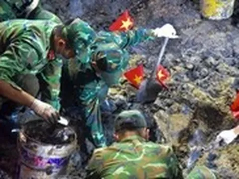 Nhiều hài cốt liệt sĩ nguyên vẹn được tìm thấy ở công viên Lê Thị Riêng, rãnh mộ đã dài khoảng 40m