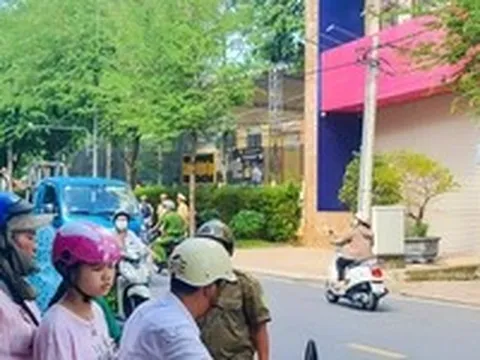 Tiệm vàng Hồng Phúc ở Mỹ Tho tạm ngưng hoạt động, nhiều khách hàng lo lắng