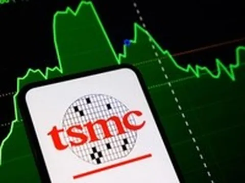 'Ông lớn' sản xuất chất bán dẫn TSMC lãi kỷ lục, nâng đầu tư tại Mỹ lên 265 tỉ USD