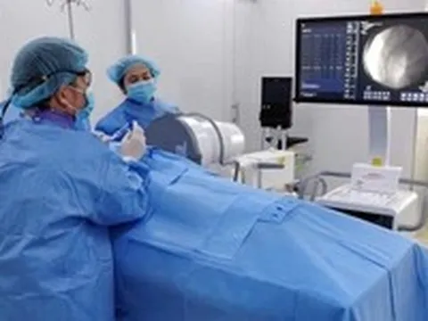Bệnh nhân đau mãn tính vui vì có kỹ thuật giảm đau hiệu quả