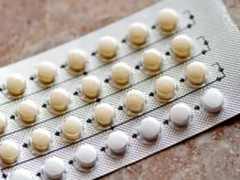 Uống thuốc tránh thai khiến phụ nữ ăn uống mất kiểm soát?