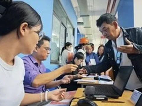 TP.HCM: Nhiều phường không có trường THCS, học sinh phải học xa nhà 10km