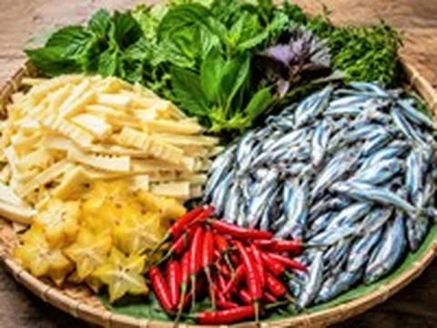 Cá de nấu với măng le