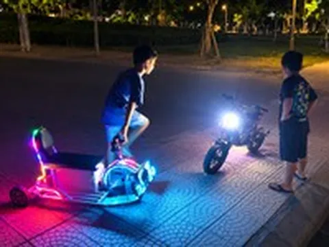 Giao xe điện phóng tới 30-40km/h cho trẻ em chạy, quá nguy hiểm