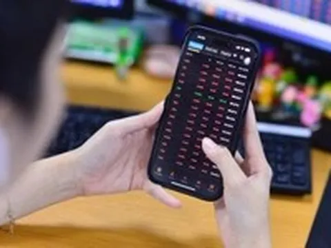 Chứng khoán 22-7: Thị trường đang phát tín hiệu tích cực dù giảm điểm?