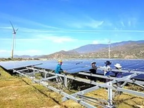 EVN và Bộ Công Thương có ý kiến khác nhau về mở rộng tham gia cơ chế mua bán điện trực tiếp