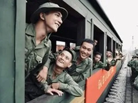 Xem Chị Tư Hậu, Mưa đỏ ở Tuần phim kỷ niệm ngày 27-7