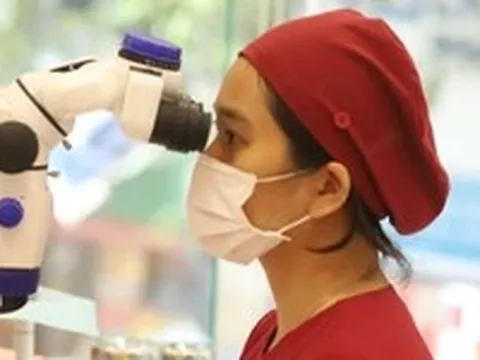 Lấy cao răng quen thuộc nhưng không hề đơn giản