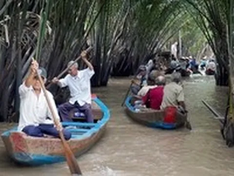 Giá chèo đò tại cù lao Thới Sơn, suốt 17 năm không thay đổi: 15.000 đồng cho hai người chèo đò