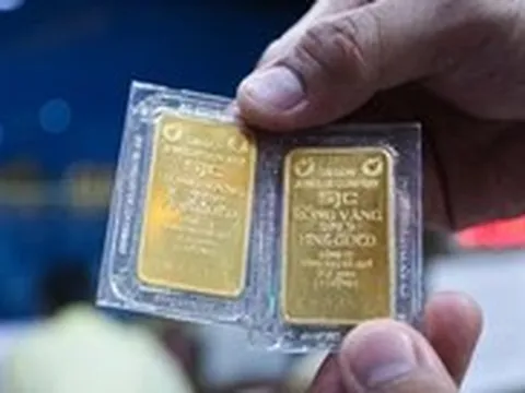 Giá vàng miếng SJC giảm 6 triệu đồng/lượng, chênh lệch giá mua bán 5 triệu đồng/lượng