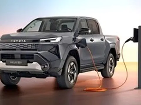 Xe điện sẽ hết lo cạ gầm hỏng pin dù đi địa hình nào